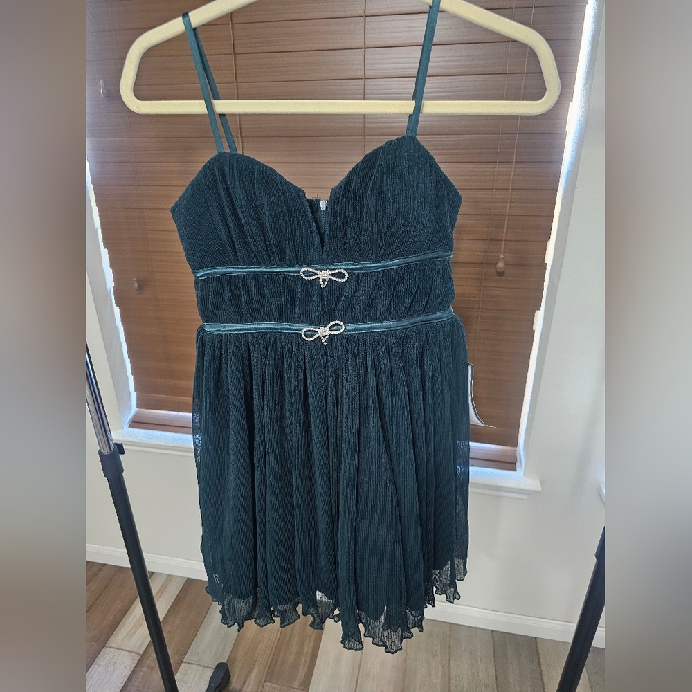 Women's clothing(91) - Picture 3 of 6